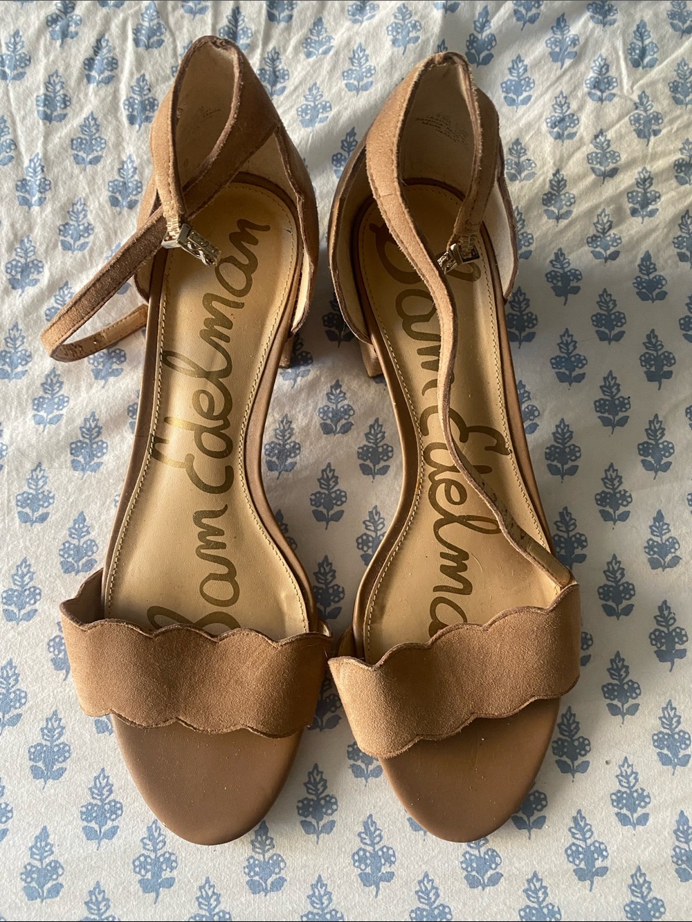 Sam Edelman Tan Suede Scalloped Ankle-Strap Sandals Size 9.5
